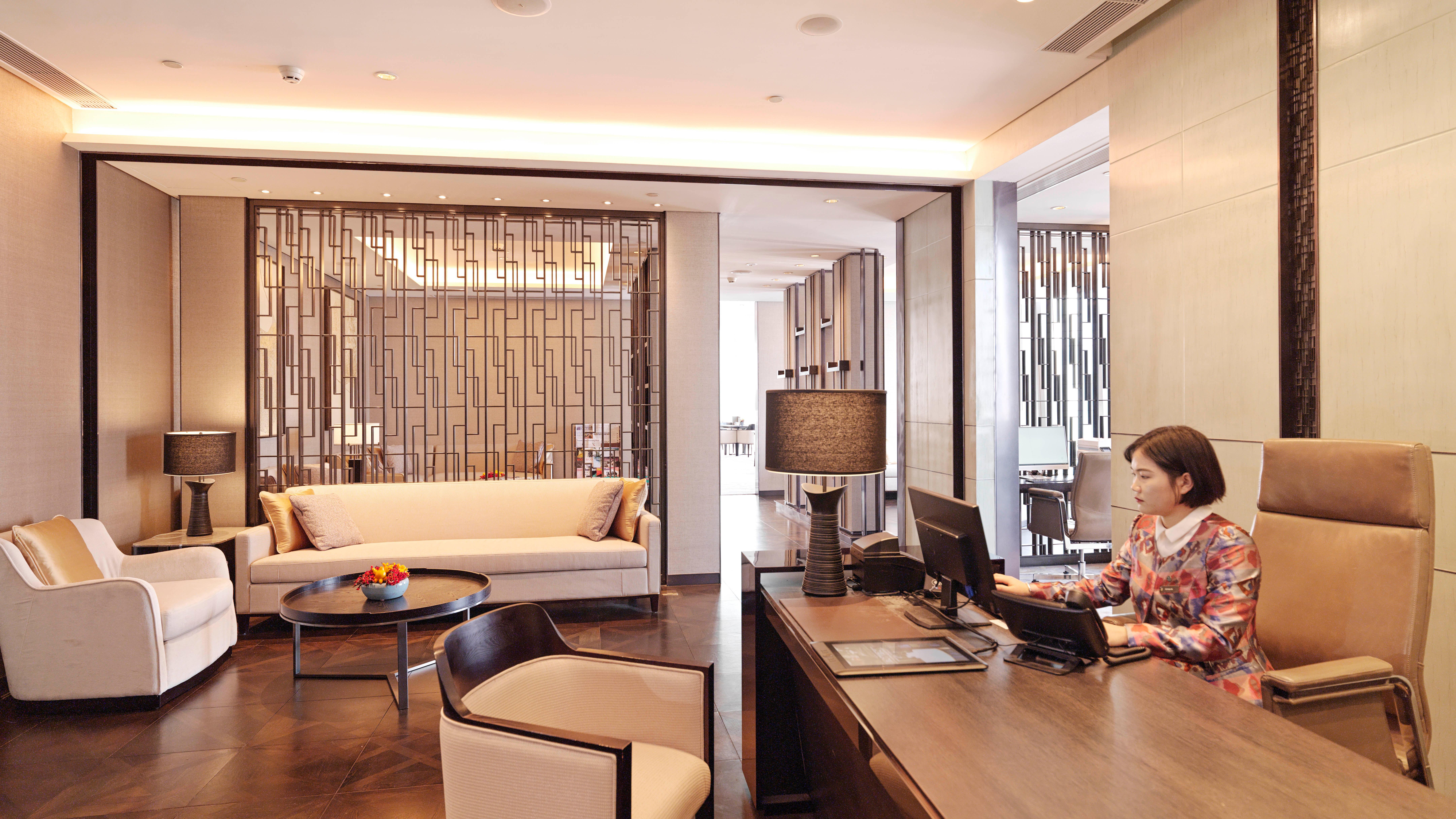 Intercontinental Guangzhou Exhibition Center By Ihg - Free Shuttle Between Hotel And Exhibition Center During Canton Fair & Exhibitor Registration Counter Kültér fotó