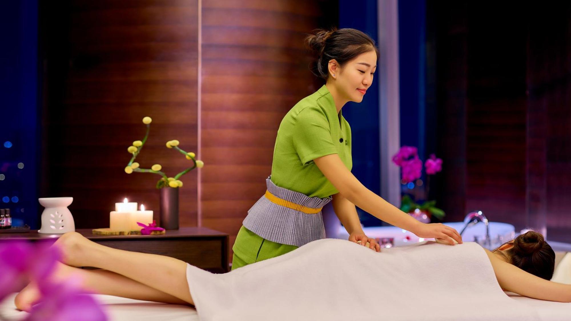 Intercontinental Guangzhou Exhibition Center By Ihg - Free Shuttle Between Hotel And Exhibition Center During Canton Fair & Exhibitor Registration Counter Kültér fotó
