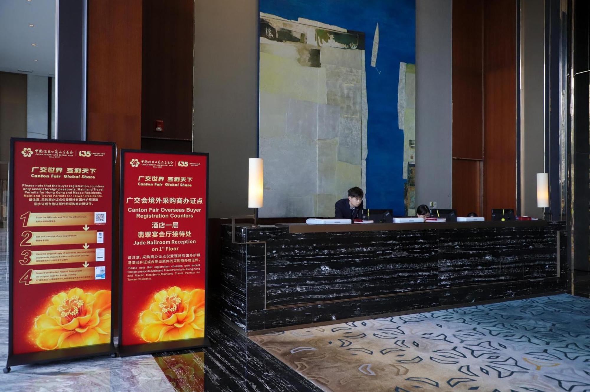 Intercontinental Guangzhou Exhibition Center By Ihg - Free Shuttle Between Hotel And Exhibition Center During Canton Fair & Exhibitor Registration Counter Kültér fotó
