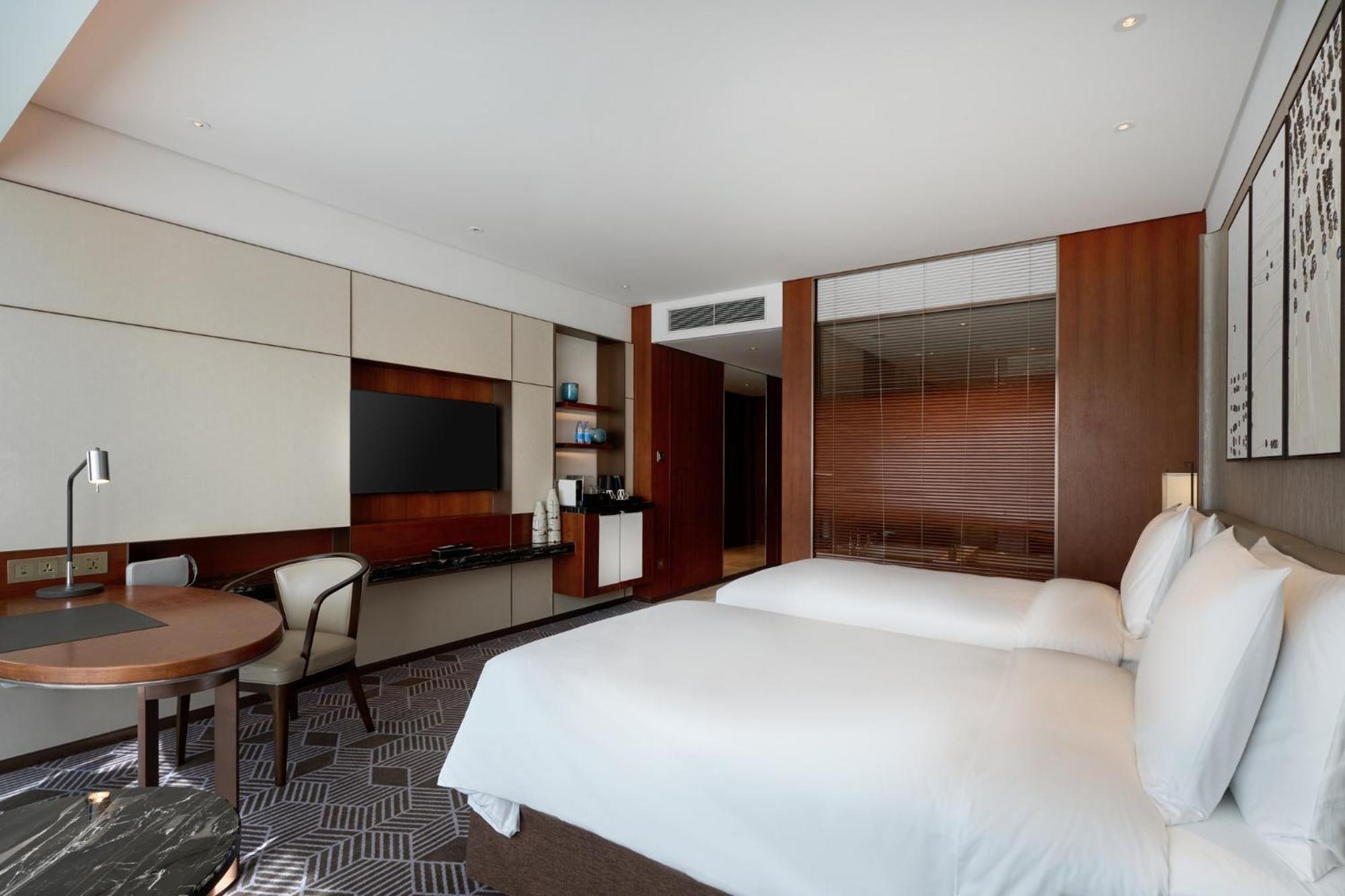 Intercontinental Guangzhou Exhibition Center By Ihg - Free Shuttle Between Hotel And Exhibition Center During Canton Fair & Exhibitor Registration Counter Kültér fotó